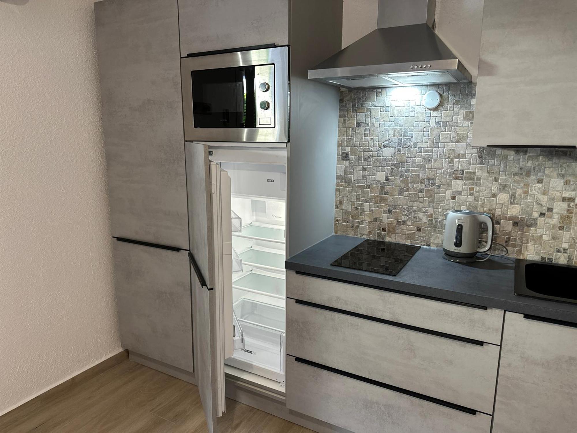 Appartement Climatise Avec Chambre Et Parking Privatif Locations Vld Camargue Saintes-Maries-de-la-Mer Kültér fotó